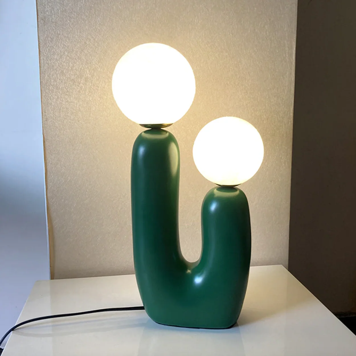 Deux Ophelia Table Lamp - Image 3